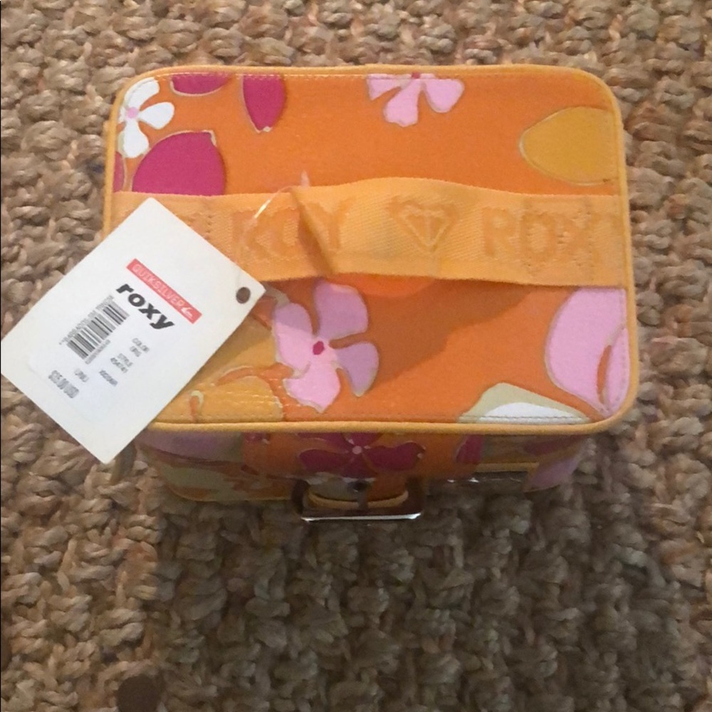 NWT - Roxy Make-up Case - Picture 2 of 3